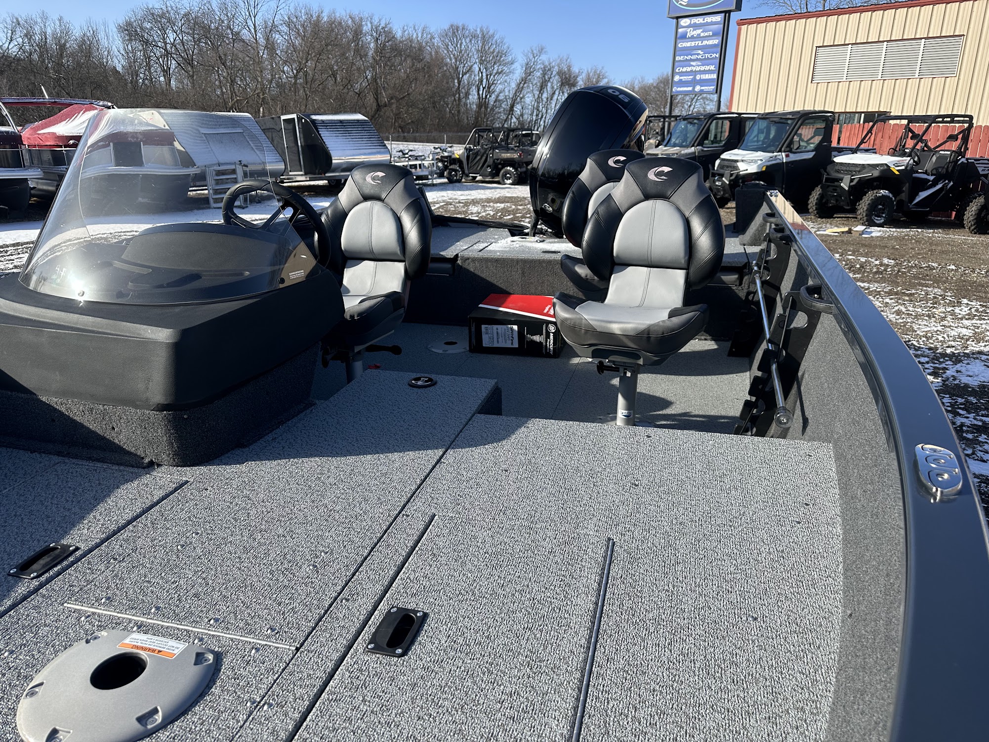 2024 Crestliner 1750 HAWK Side console,  90hp Mercury Four stoke! - Photo 11